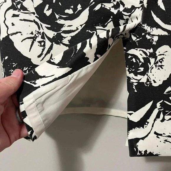 Lord & Taylor Pencil Skirt Floral Print - Picture 6 of 10